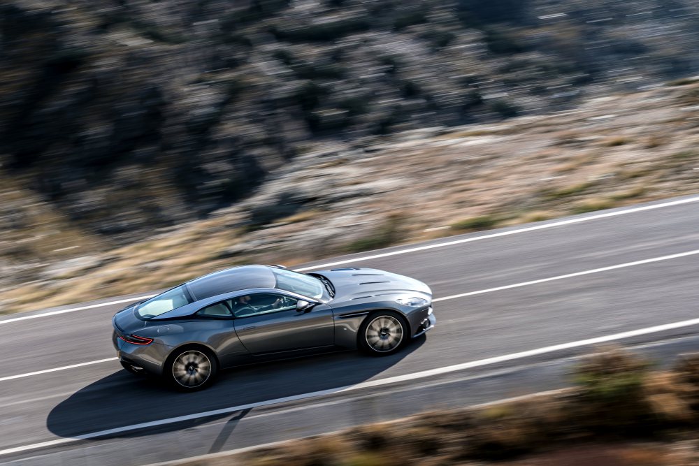 Aston Martin 7 - Aston Martin 超级跑车DB11 炫风来马！