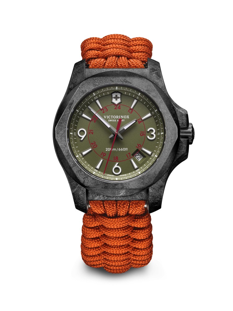 victorinox inox carbon limited edition orange strap watch 6 - I.N.O.X Carbon 加倍轻盈有耐力！