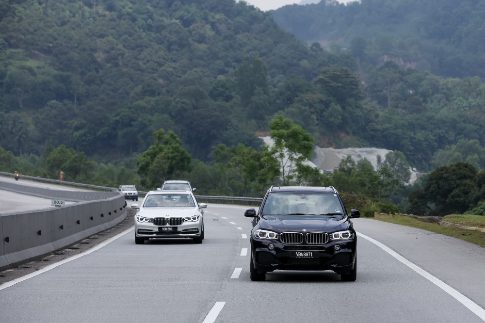 BMW iPerformance Drive 2018 malaysia highway - BMW iPerformance 混合动力 大势所趋