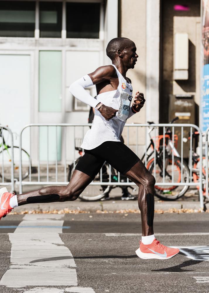 Nike Running Sport Eluid Kipchoge - 突破马拉松记录 Eliud Kipchoge卫冕封王
