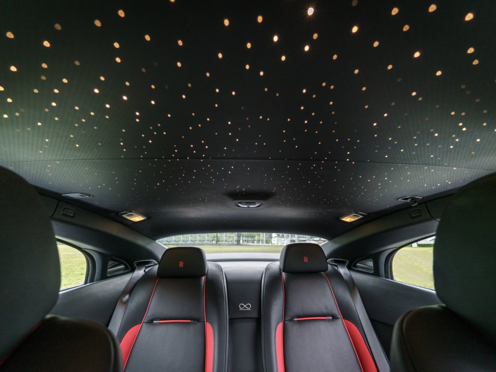 Interior Roof Rolls Royce Black Badge - 魅影三重奏：ROLLS ROYCE BLACK BADGE 首度大马亮相
