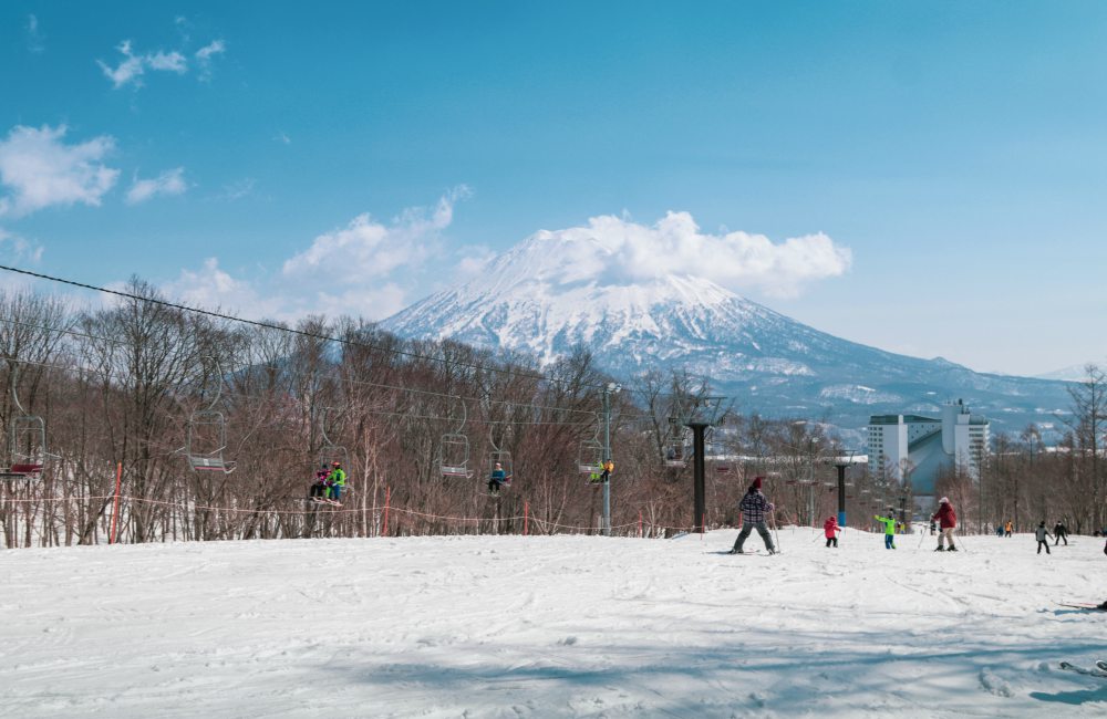 Niseko Village is a Winter Wonderland - Niseko Village 北海道二世古：与世隔绝的滑雪天堂