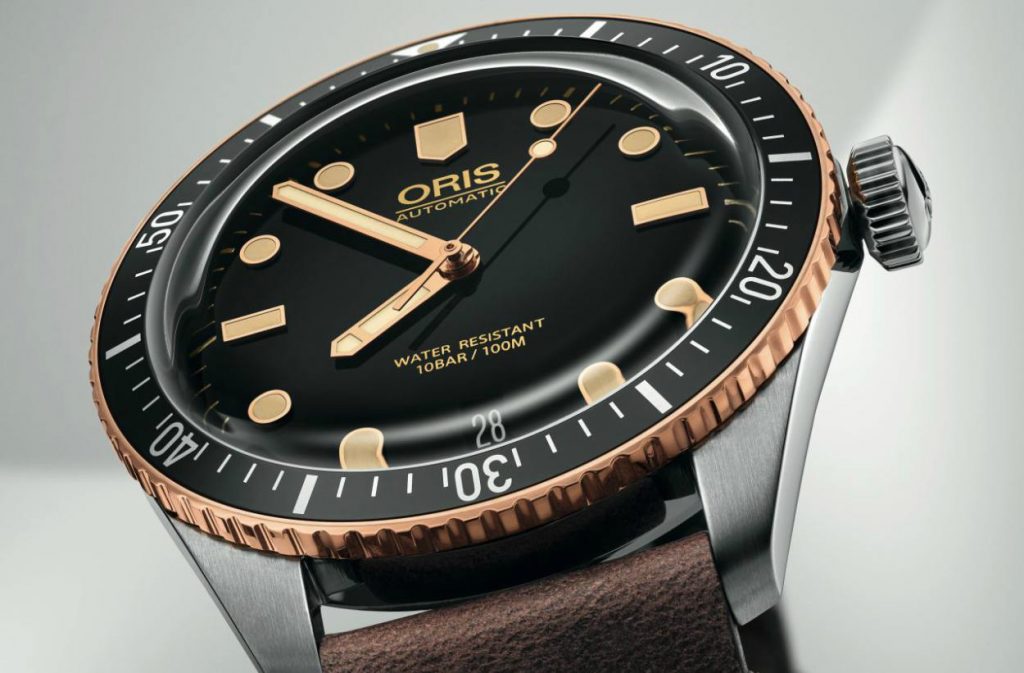 Oris Divers Sixty Five Cover 1 1024x673 - Features