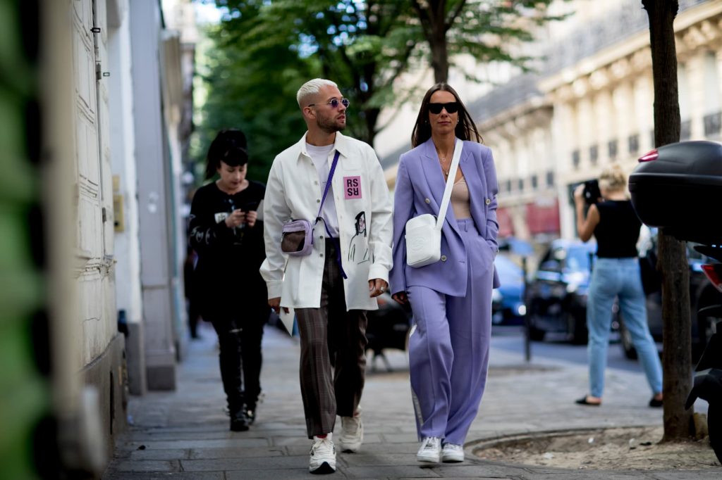 best mens street style spring 2019 lilac violet 1024x682 - 男士时尚指南:2019春夏流行趋势 best mens street style spring 2019 lilac violet 1024x682 - 男士时尚指南:2019春夏流行趋势