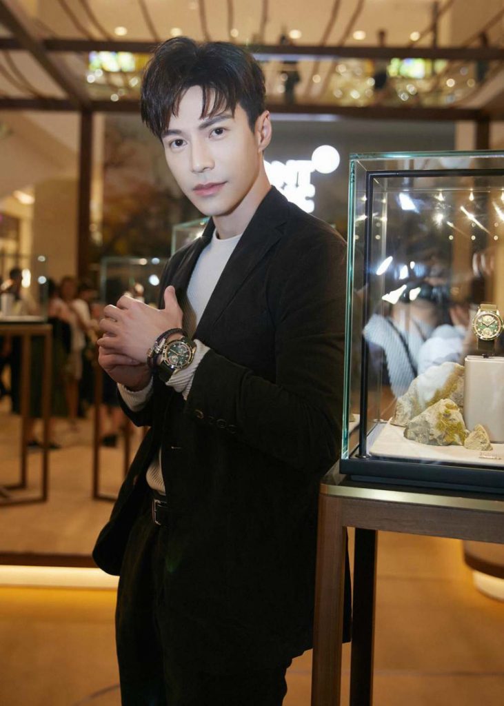 Montblanc Lawrance Wong wearing Montblanc 1858 Geosphere 731x1024 - 联系大自然 探索生活新视角:Montblanc 1858 Collection Montblanc Lawrance Wong wearing Montblanc 1858 Geosphere 731x1024 - 联系大自然 探索生活新视角:Montblanc 1858 Collection
