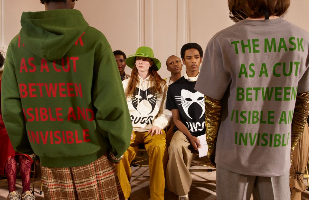Gucci Manifesto T shirts and sweatshirts ad - Gucci Manifesto 衣上的哲学宣言
