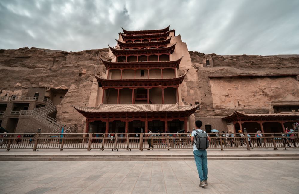 Kingssleeve Travel Issue Alston Lim x Kingssleeve Qinghai Dunhuang 1 - 旅游特辑 Traveler’s Stories (EP2):Alston 林泽辉 Kingssleeve Travel Issue Alston Lim x Kingssleeve Qinghai Dunhuang 1 - 旅游特辑 Traveler’s Stories (EP2):Alston 林泽辉