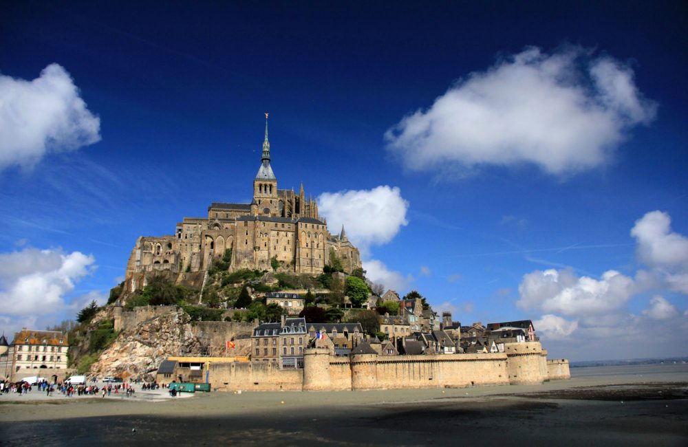 Kingssleeve Travel Issue DK Lin x Kingssleeve Mont Saint Michel - 旅游特辑 Traveler's Stories (EP1):DK 林道锦 Kingssleeve Travel Issue DK Lin x Kingssleeve Mont Saint Michel - 旅游特辑 Traveler's Stories (EP1):DK 林道锦