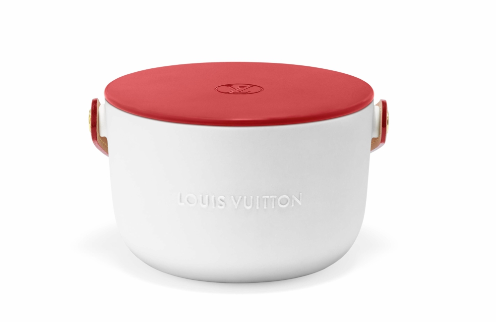 Louis Vuitton RED Candle against AIDS candle - 赠送 LOUIS VUITTON（RED）香烛以支持终结艾滋病