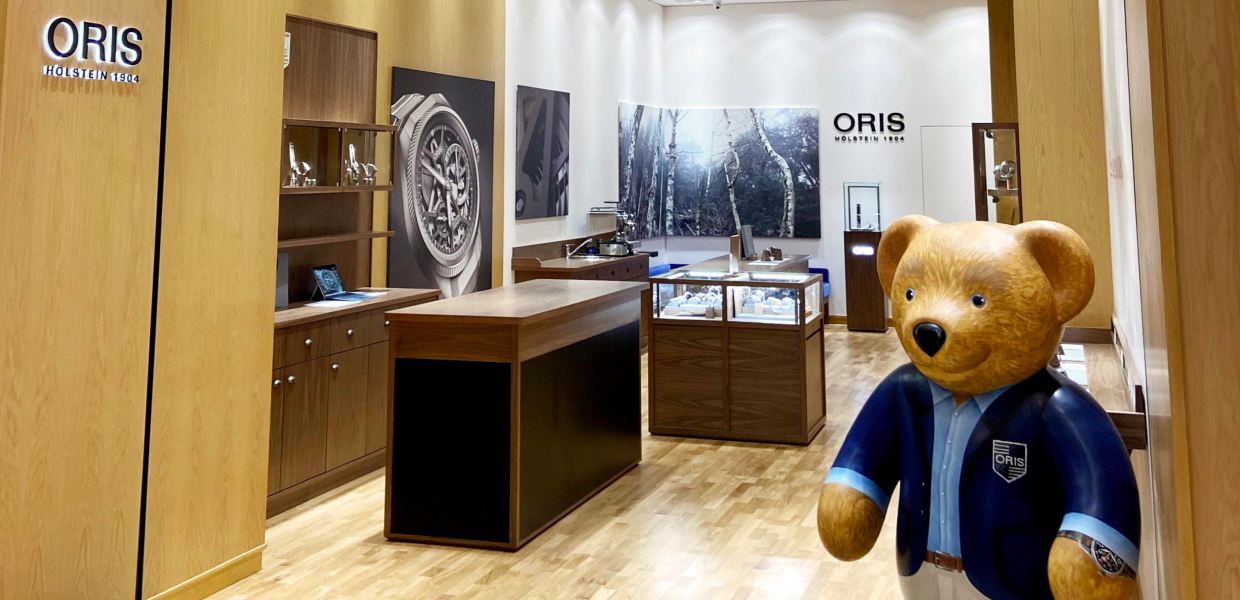 Oris Pyramid final - 非一般的顾客体验：ORIS 全新概念旗舰店