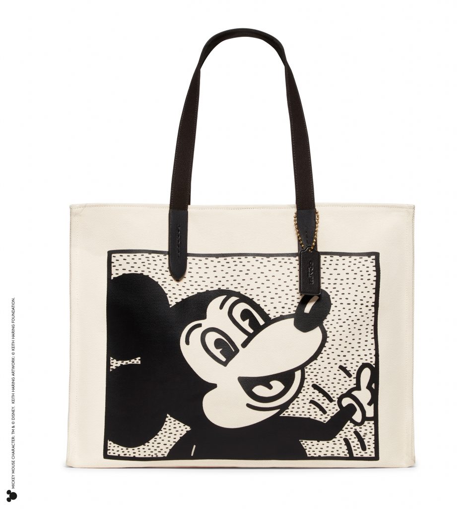 5226 OLCAH MICKEY X KEITH HARING MICKEY TOTE 42 RGB HR3001 953x1024 - Coach x Disney Mickey Mouse x Keith Haring联名系列，不能错过的单品推荐！