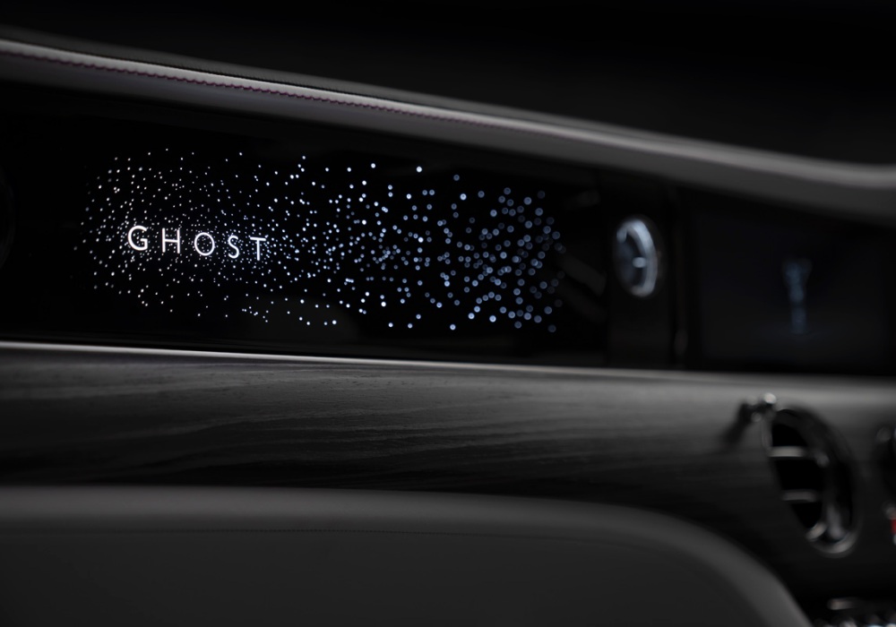rolls royce bespoke 2020 highlights Ghost Illuminated Fascia - 疫情改变灵感泉源：回顾 Rolls-Royce 2020年高级定制佳作