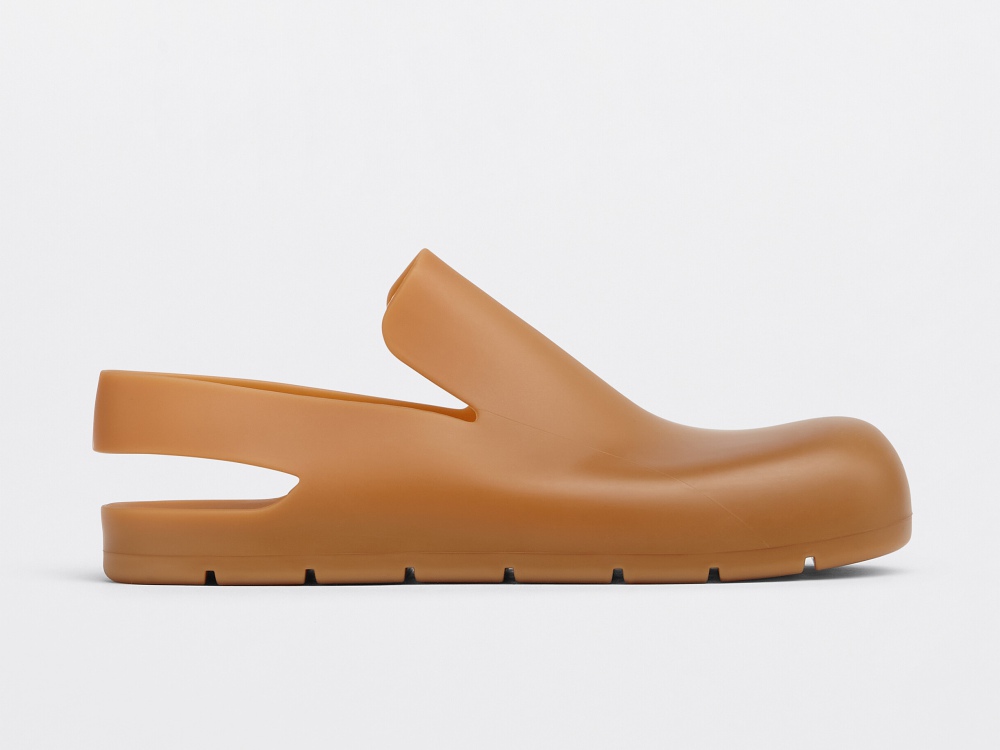 futuristic footwear springsummer 2021 bottega veneta puddle sandals - 这几款鞋你会穿吗？