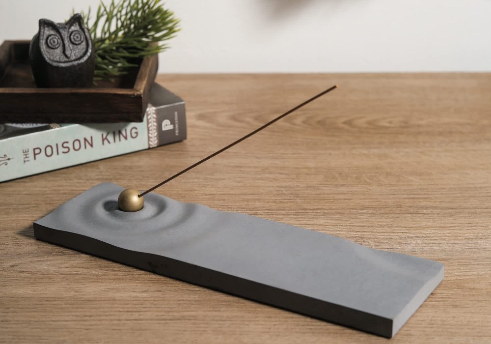 things at work desk make your wfh lively productive incense holder 002 - 办公桌放这些，WFH 心情更愉悦