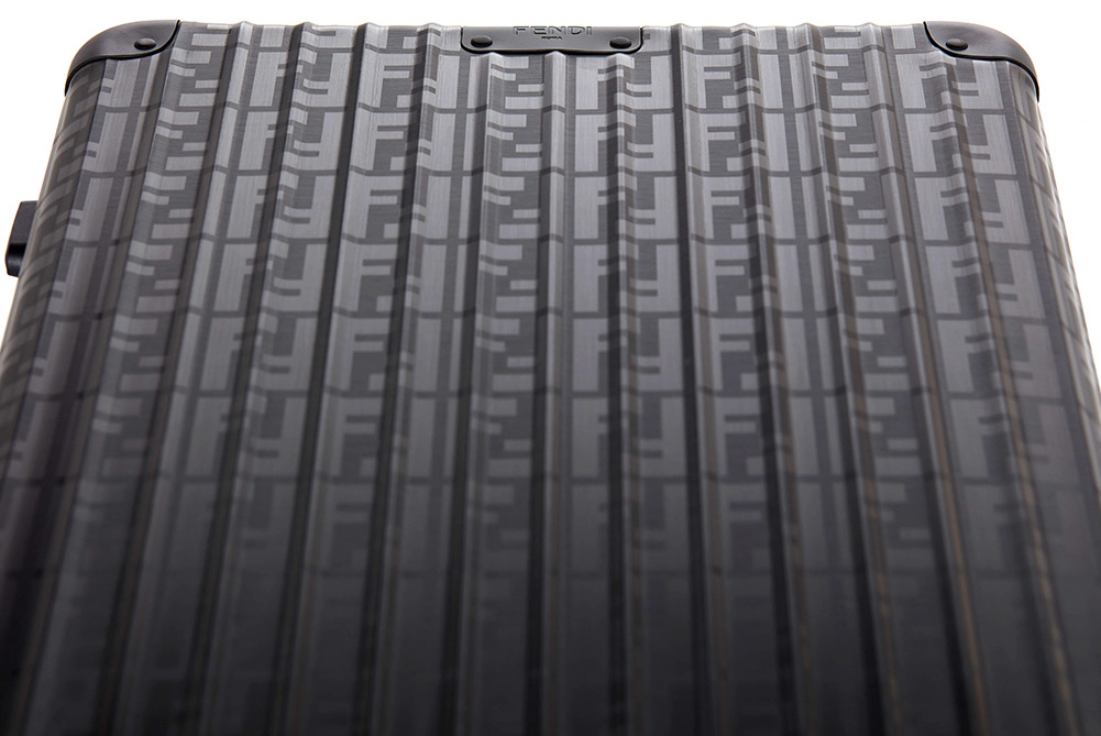 fendi and rimowa suitcase black surface - FENDIxRIMOWA 打造独一无二的终极性铝质行李箱！