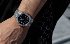 simon nogueira wear a watch 240x150 - 跑酷大师 Simon Nogueira X AIKON Urban Tribe 腕表正式推出！