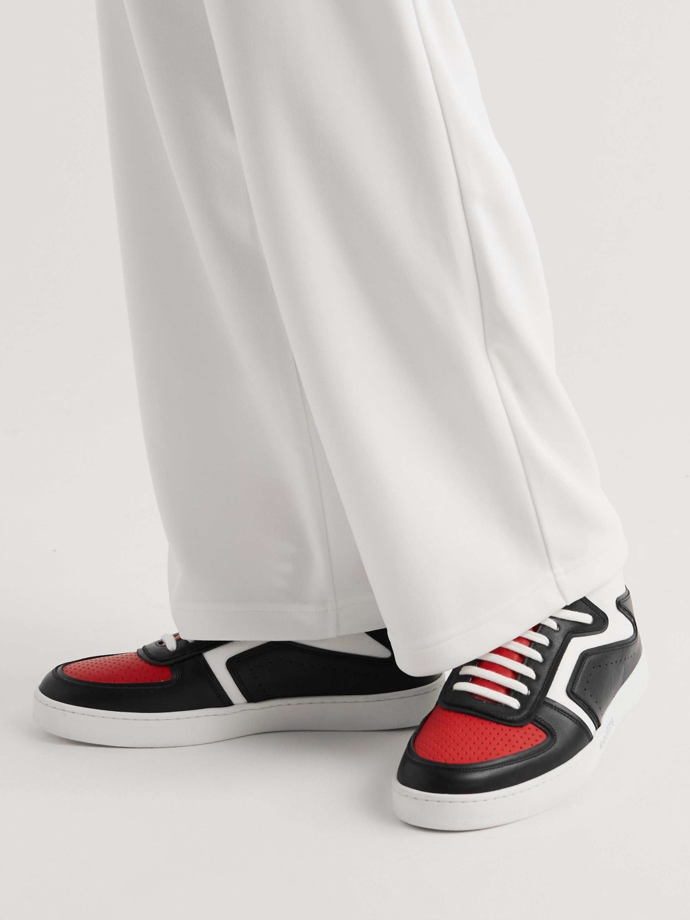 the contrast celine homme high top 1 - 2022年最值得收藏的6款设计感运动鞋！