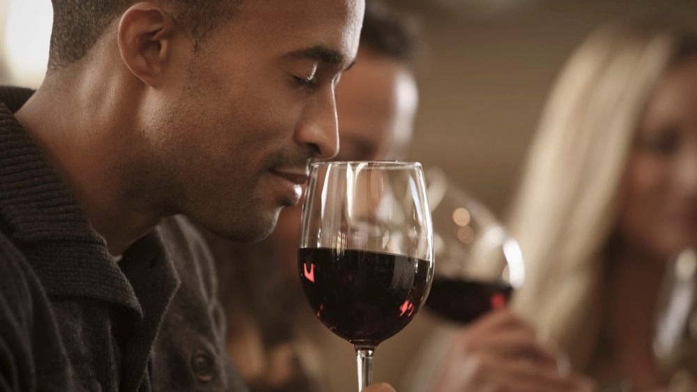 5 steps to elegant wine tasting 3 - 优雅品味葡萄酒的5个步骤