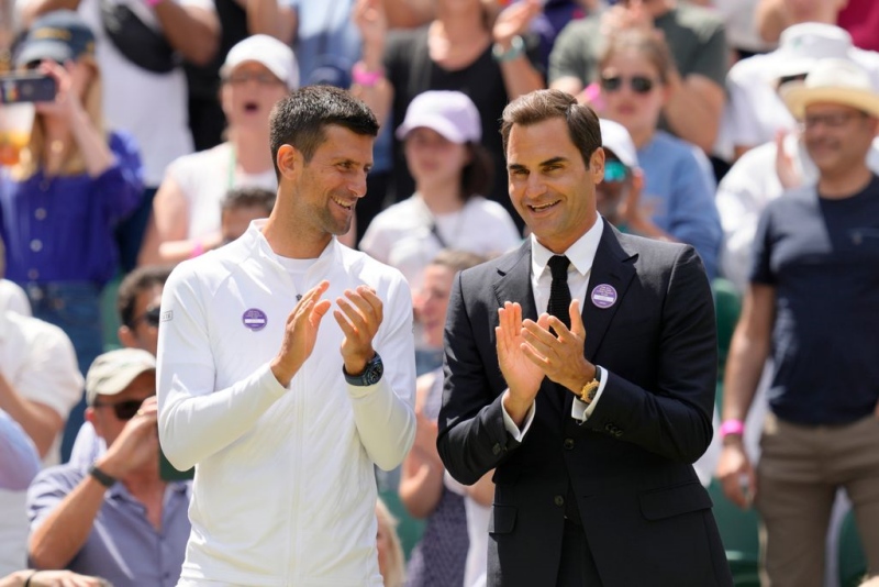 Novak Djokovic Roger Federer wimbledon 2022 - 2022 Wimbledon 温网球赛众星云集！名人穿搭成亮点