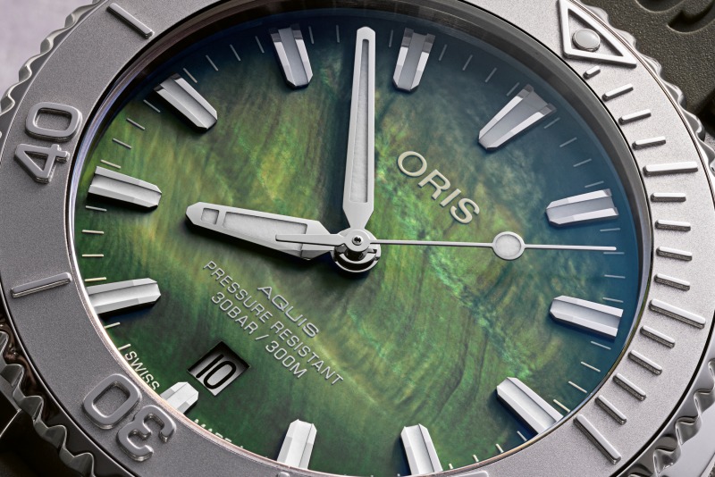 Oris New York Harbor Limited Edition dial - 独特寓意的绿色珍珠母贝表盘：Oris New York Harbor 限量腕表