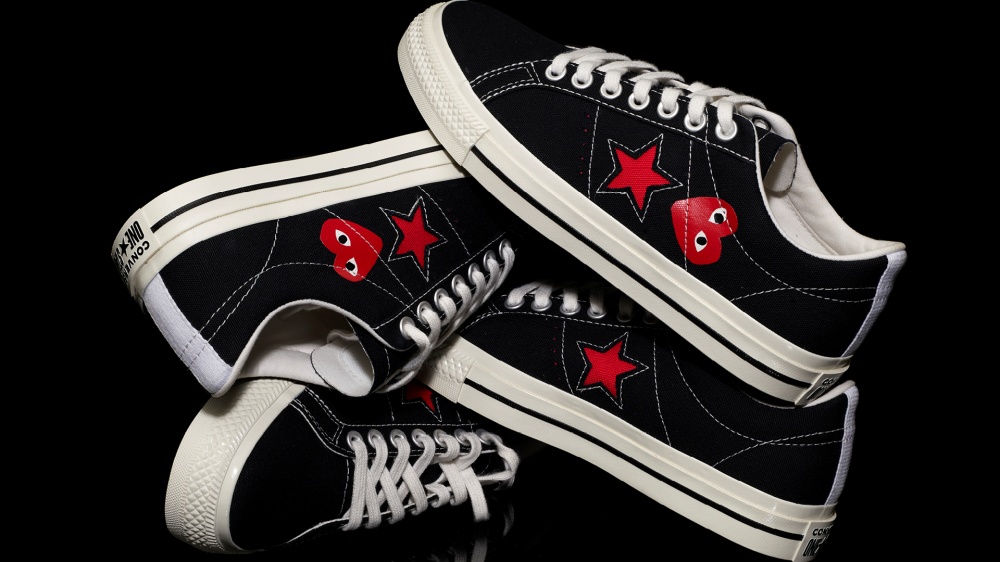 Converse x PLAY Comme des Garcons One Star black - Converse x PLAY Comme des Garçons One Star 经典帆布鞋的趣味面