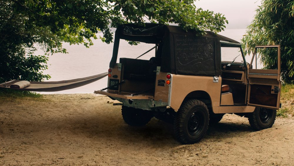 Berluti x Land Rover hammock - 绅士的冒险之旅！Berluti 定制款 Land Rover