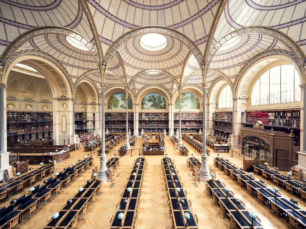 Bibliothèque Nationale de France Salle Labrouste Paris 1868 europe libraries photo by thibaud poirier BIG - 对称构图的摄影集，呈现欧洲宛如艺术博物馆的图书馆！