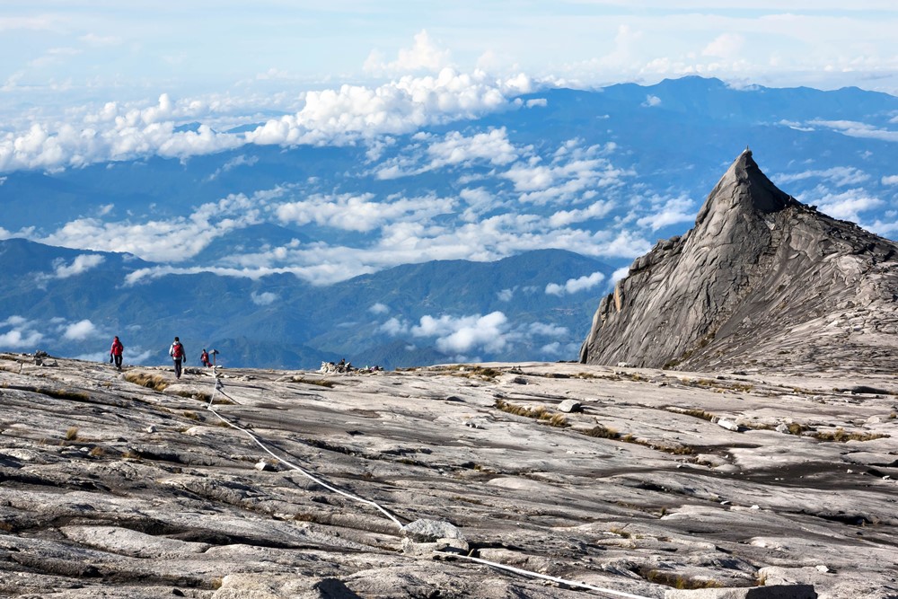 Mount Kinabalu in Sabah Malaysia - Lonely Planet 精选全球50个 Hiking 路线！