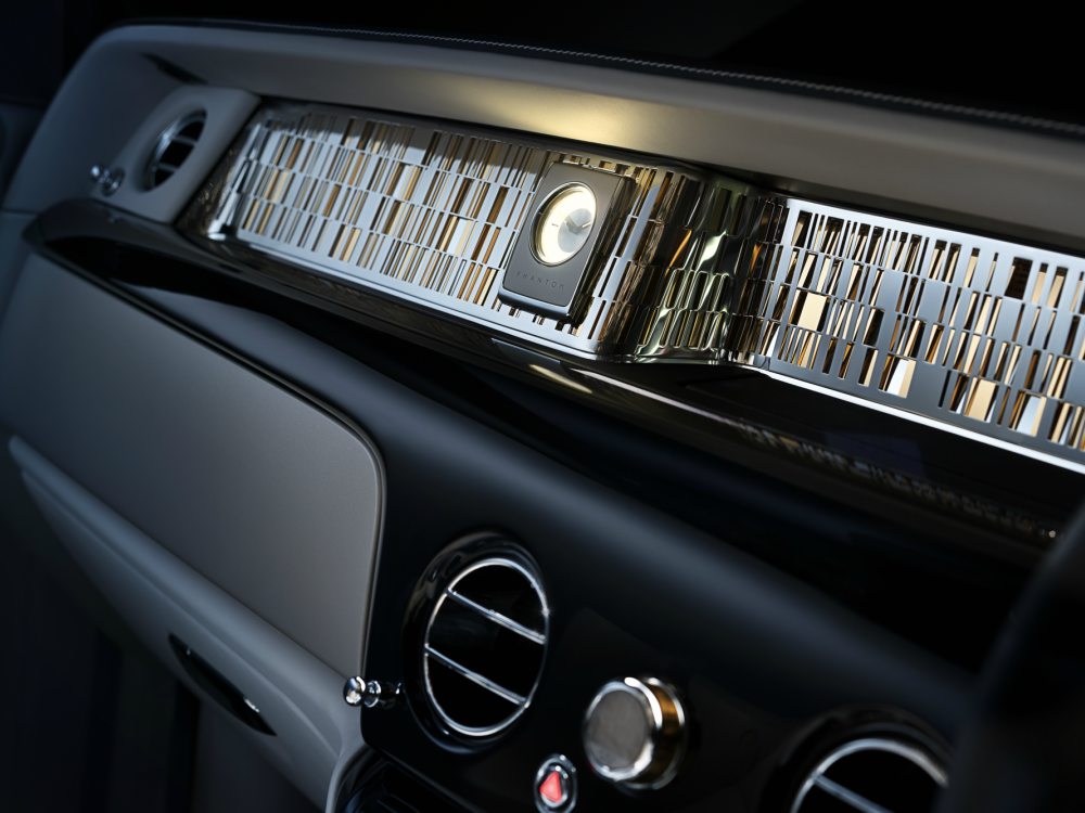 Rolls Royce Phantom Dashboard - 为客户创造无限可能：Rolls-Royce 高级定制车型亮相