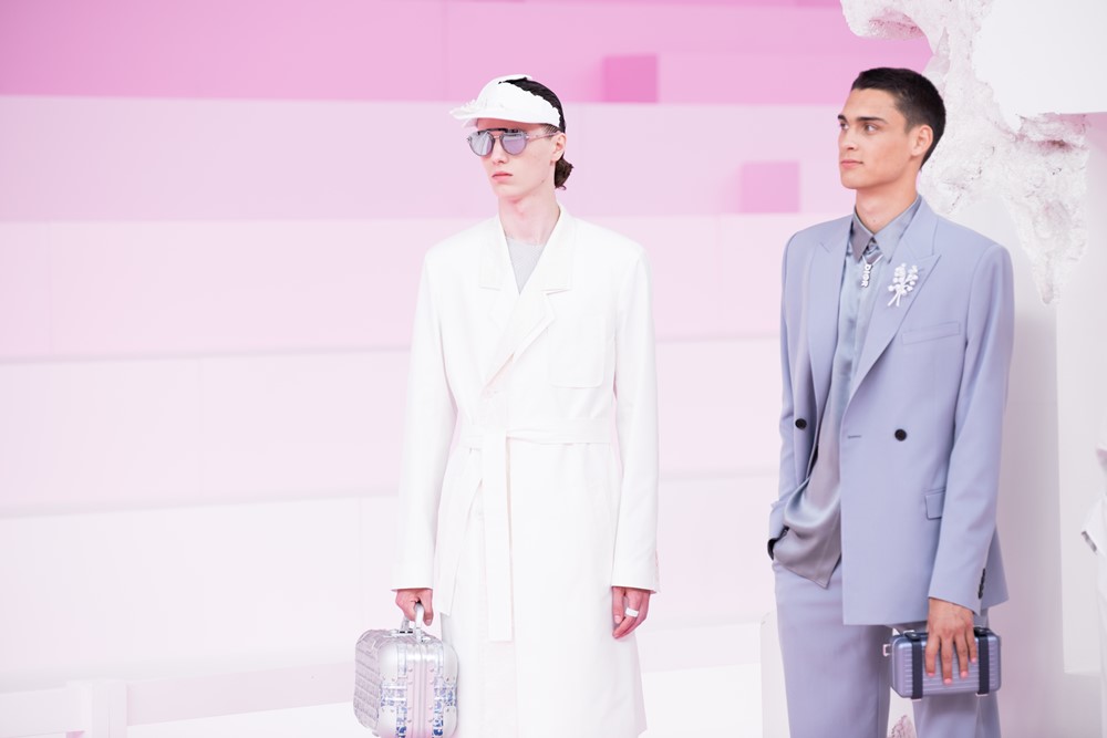 SUMMER 2020 DIOR Mens SHOW BACKSTAGE - Dior夏季2020男装时尚秀Grooming趋势抢先看