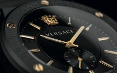 Versace Greca Watch 001 240x150 - 阳刚味十足：Versace Greca 希腊回纹腕表