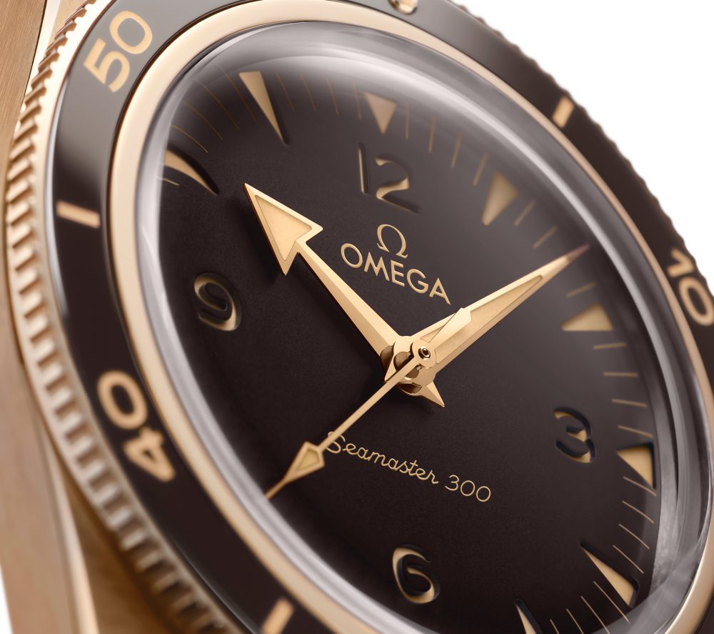 omega 2021 seamaster collection 300 bronze gold 003 - 复古／青铜／黑魂；OMEGA Seamaster 系列新品每只都是主角！