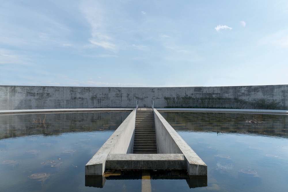 tadao-ando-top-architecture-building-concrete-poetry-he-art-museum-water-temple  - KINGSSLEEVE