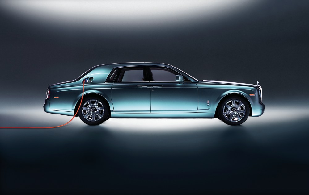 phantom ee side - [K's Exclusive] Rolls-Royce 历史性公告：推出纯电动车 “闪灵”！