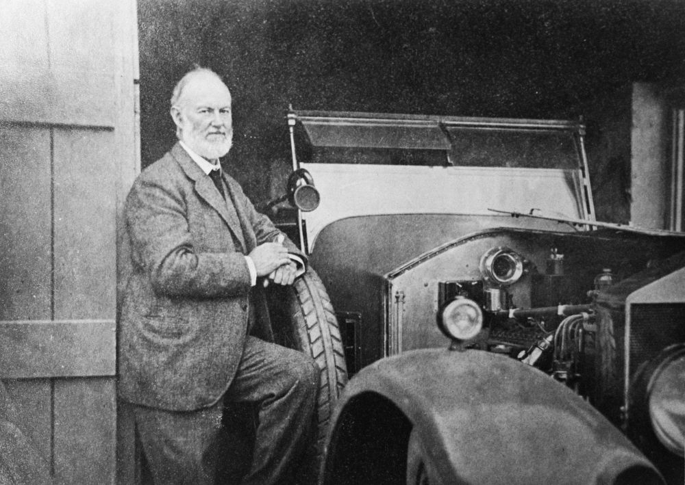 sir henry royce with car - [K's Exclusive] Rolls-Royce 历史性公告：推出纯电动车 “闪灵”！