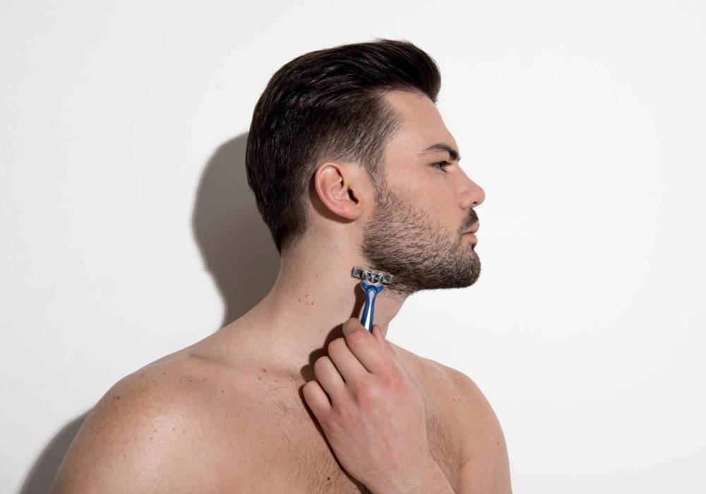 men must learn how to properly shave the beard on the face cover - Lifestyles
