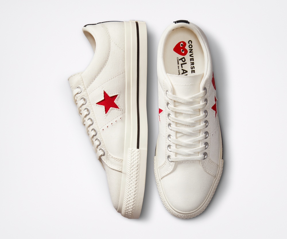 Converse x PLAY Comme des Garcons One Star white packshot - Converse x PLAY Comme des Garçons One Star 经典帆布鞋的趣味面