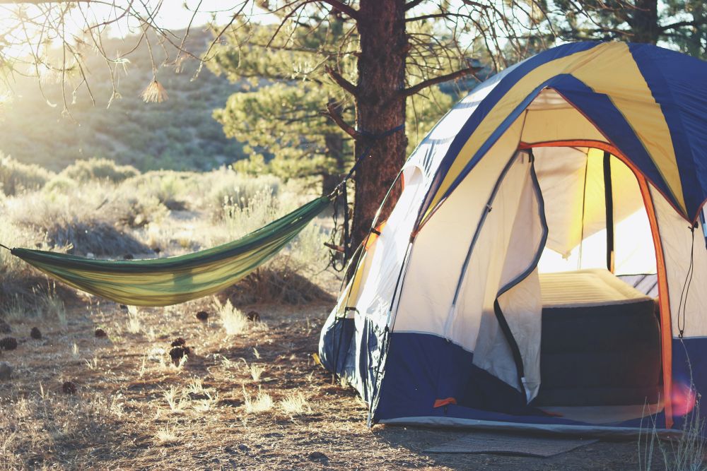 how to choose camp tent - 露营新手：如何挑选帐篷、睡袋等4大必备装备