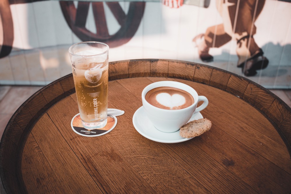 Healthier Drinking Habits avoid coffee - 职场应酬怎么喝，比较不会醉、不伤身？
