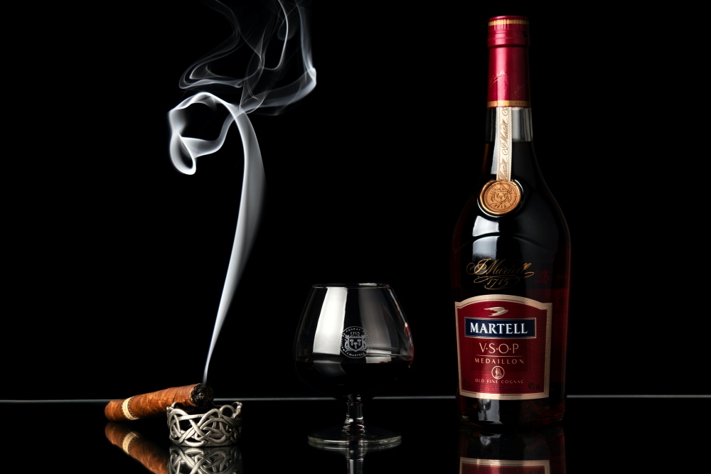 cognac guide distilled twice - 白兰地加了”干邑”两字价格贵很多！到底什么是干邑？
